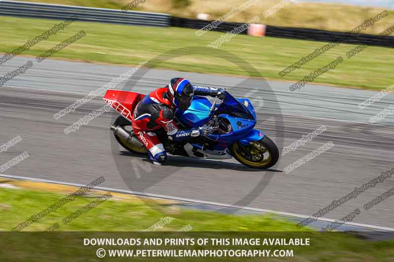 anglesey no limits trackday;anglesey photographs;anglesey trackday photographs;enduro digital images;event digital images;eventdigitalimages;no limits trackdays;peter wileman photography;racing digital images;trac mon;trackday digital images;trackday photos;ty croes